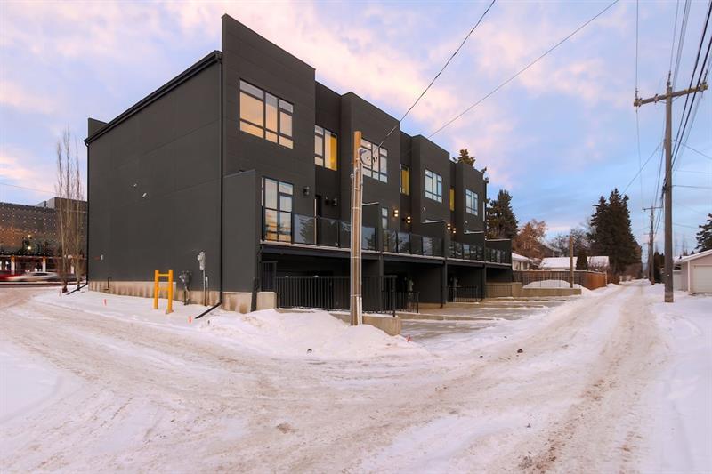 New Luxury Townhome Edmonton Exterior photo